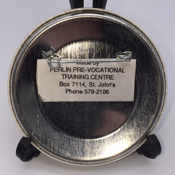 Screech- A Rum For All Seasons Advertising Pinback - Picture 2 of 5